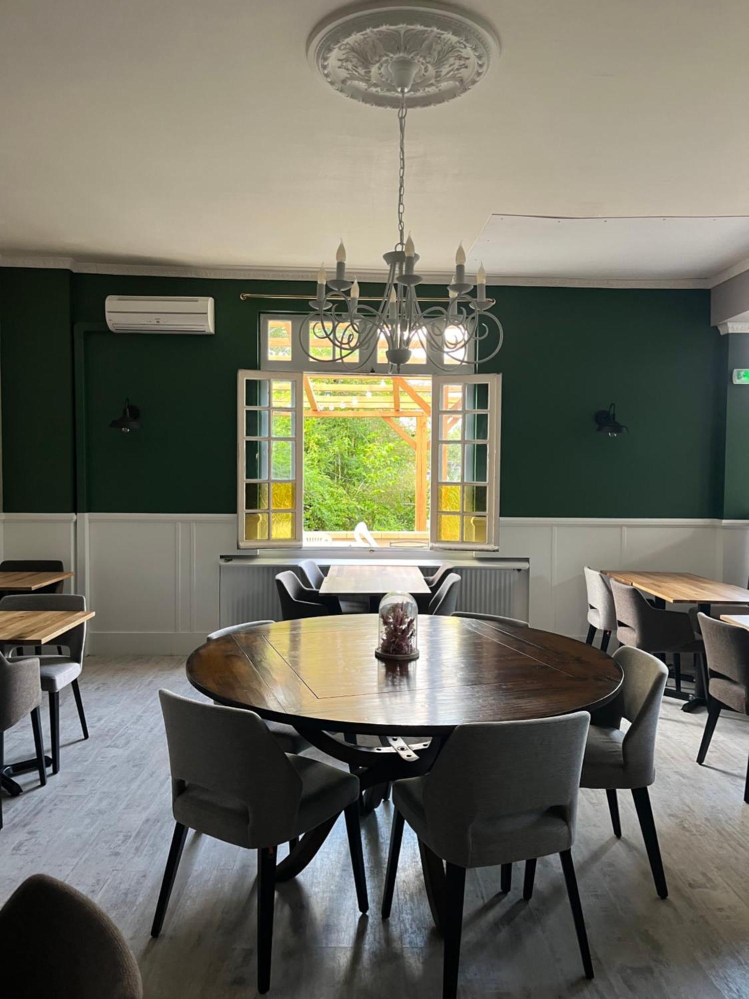 מונטיניאק Logis Hotel Restaurant Le Lascaux מראה חיצוני תמונה